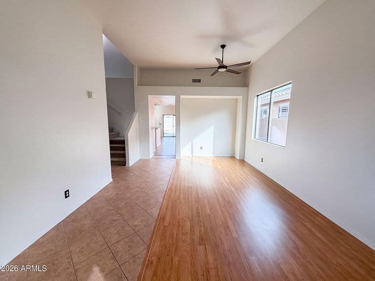 2464 W WARREN Drive photo 3