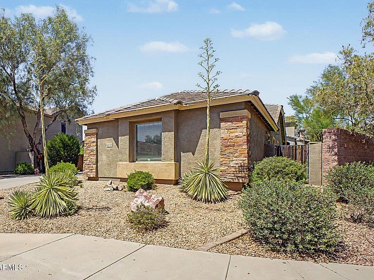 4038 E EXPEDITION Way photo 5