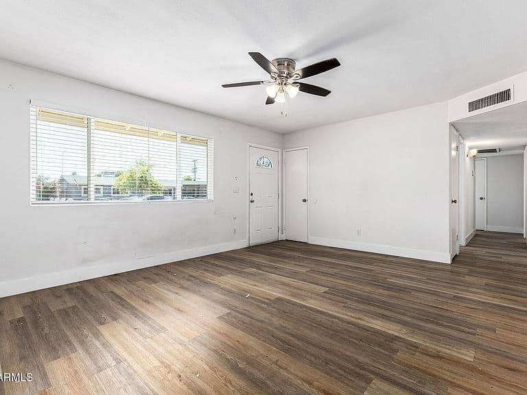 9034 E MARGUERITE Avenue photo 4