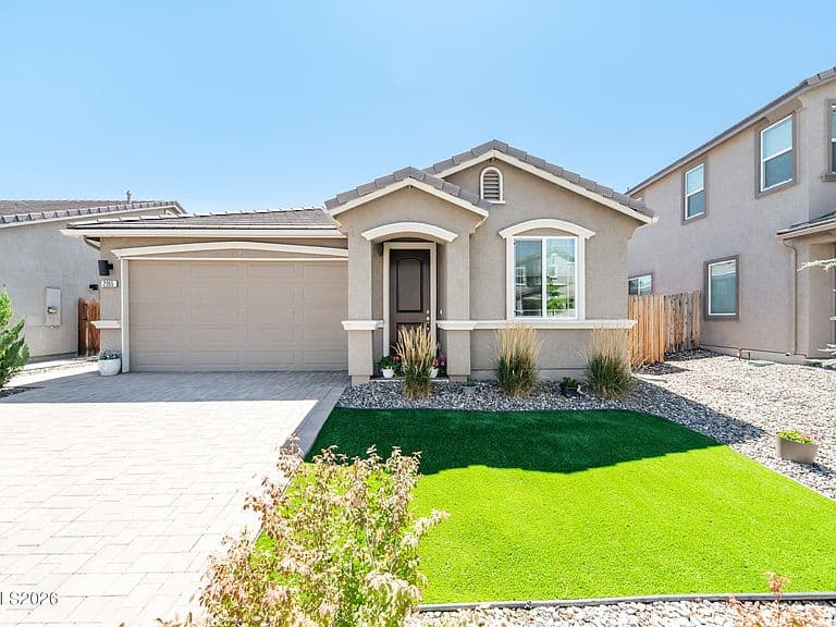 2355 Soprano Dr photo 3
