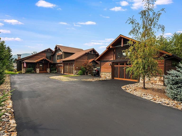 639 Ames Way photo 5