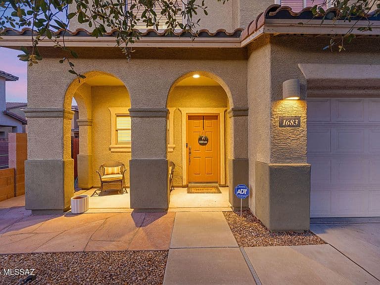 1683 W Gleaming Moon Ln photo 3