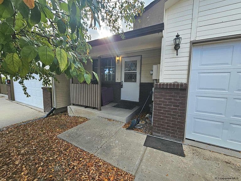4706 Easy St photo 3