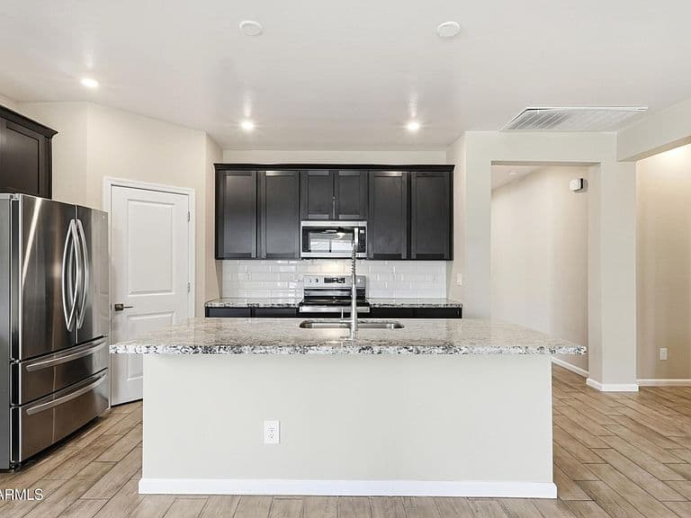 17821 W VILLA HERMOSA Lane photo 4