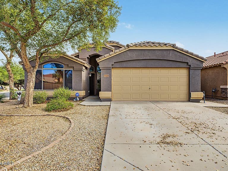 21155 N BEN Street photo 1
