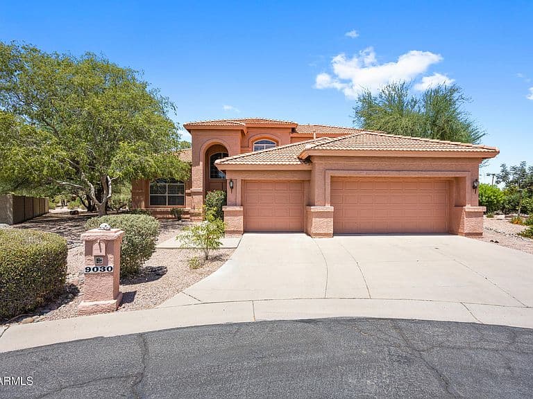 9030 E NACOMA Drive photo 2
