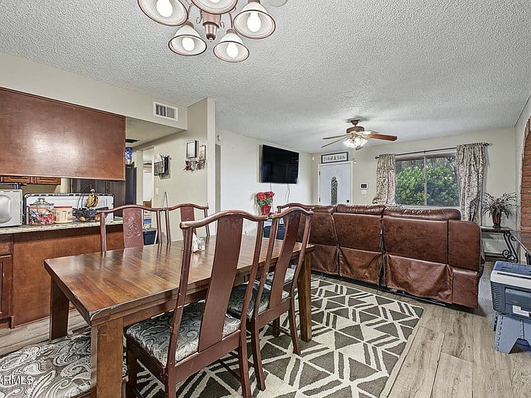 7431 W SHANGRI LA Road photo 5