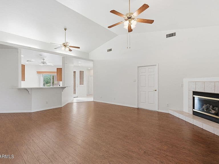 4202 E BROADWAY Road #181 photo 4