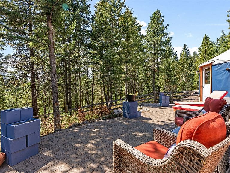 16787 Thornburg Way photo 3