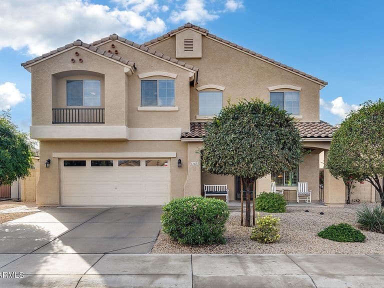 12163 W Locust Ln photo 2