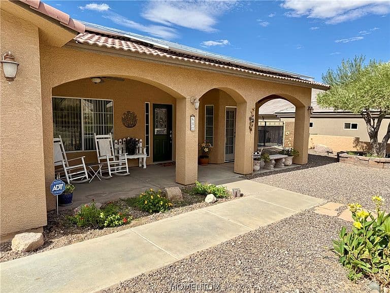 602 Country Club Drive photo 4