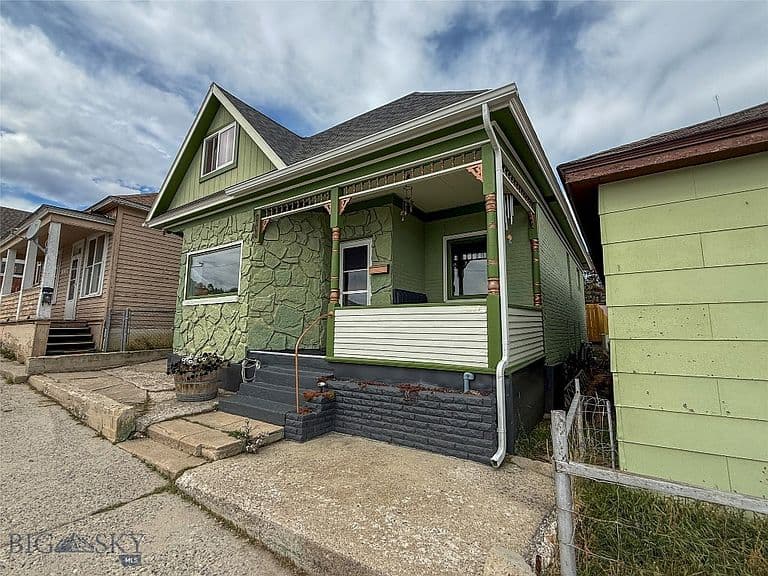 1005 Hornet St photo 2