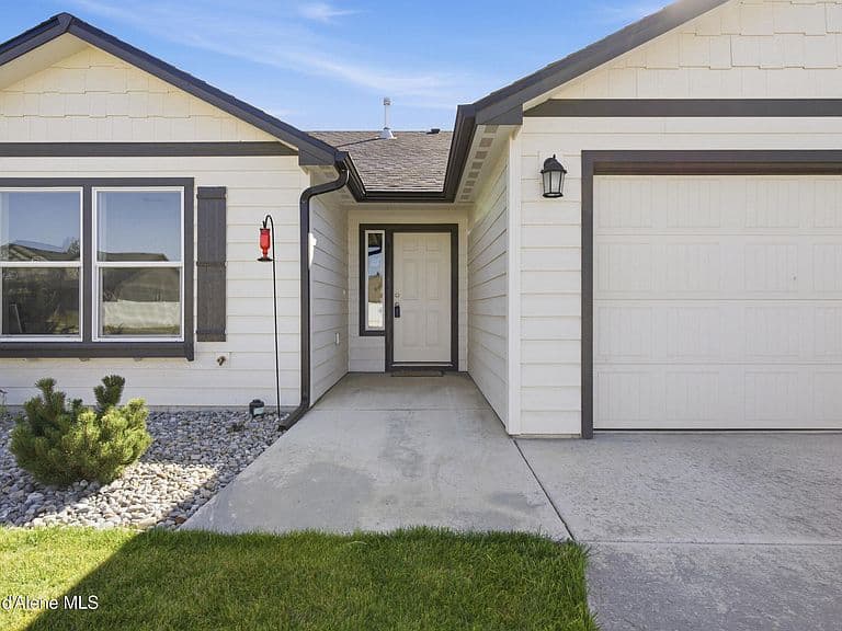 16161 N Hadley Loop photo 2