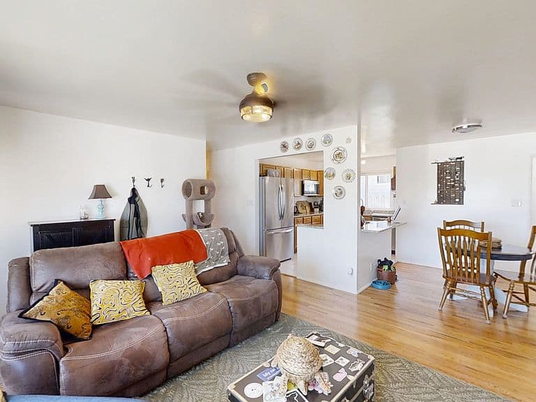 3101 Whitcomb Way photo 3
