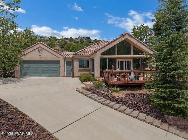 636 Shadow Mountain Dr photo 1