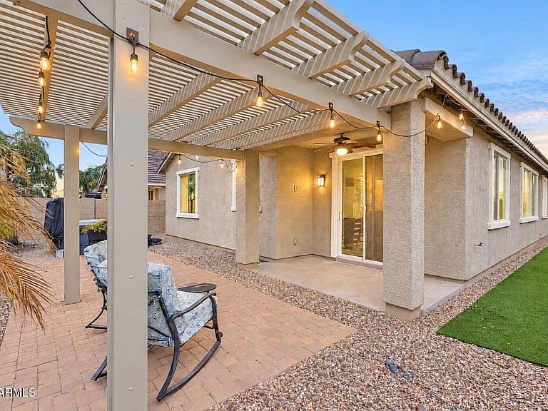 3215 E RUSSELL Street photo 5