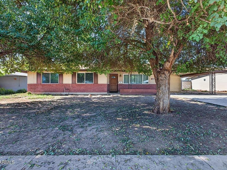 6230 N 34TH Drive photo 1