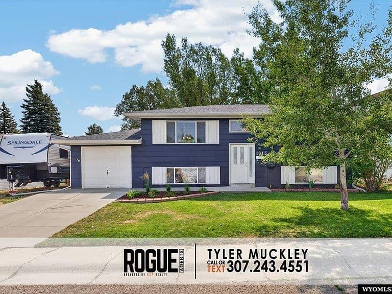 1815 Glendale Ave photo 1