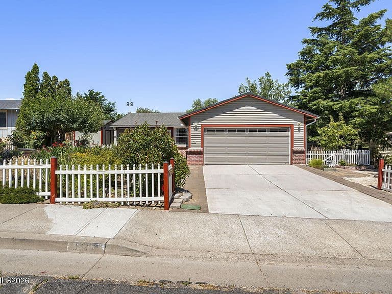 3907 Buckingham Sq photo 1