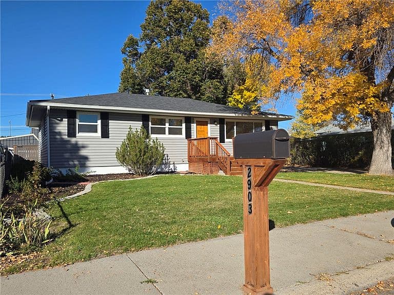 2903 Oakland Dr photo 1