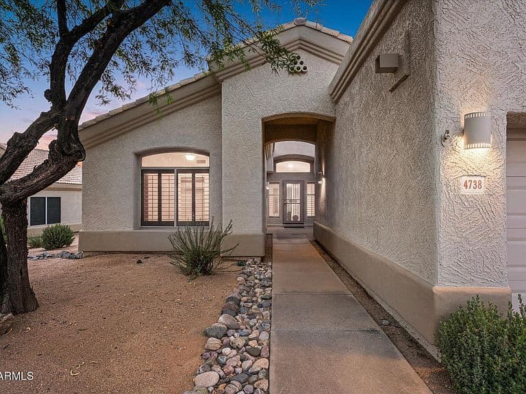4738 E CASEY Lane photo 3