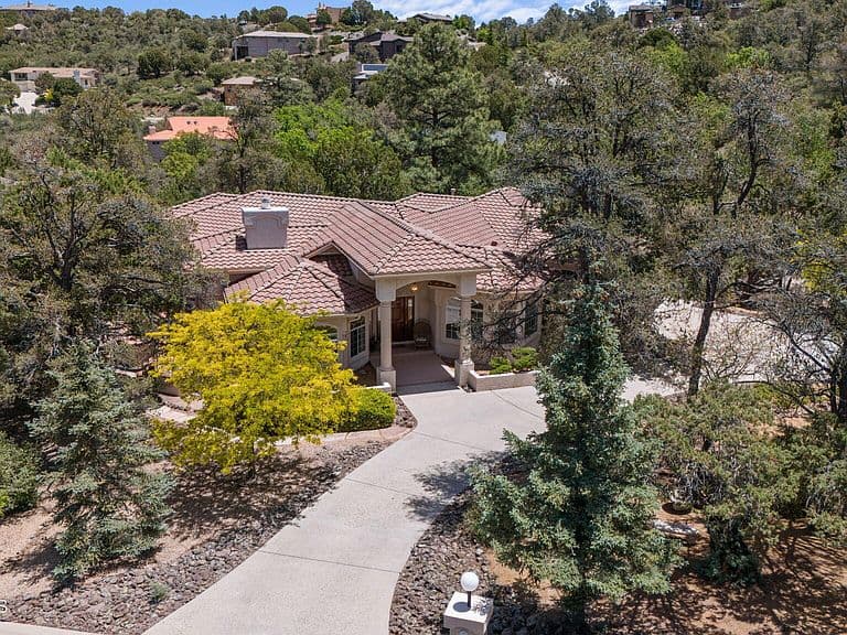 623 Heather Brook Cir photo 1