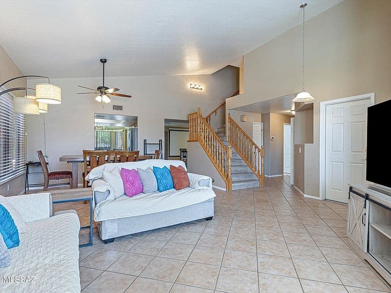 10301 N Oak Knoll Ln photo 5