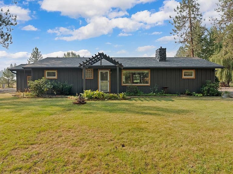 4725 E Carlton Creek Rd photo 3