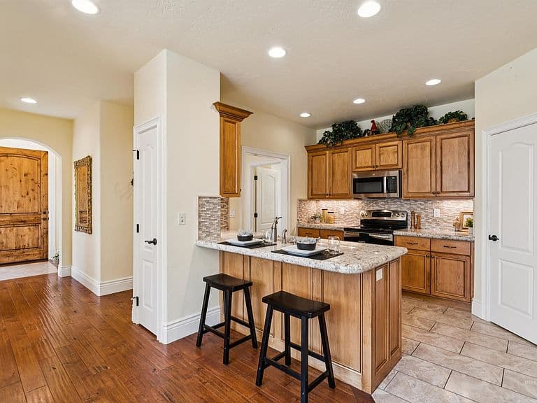 1614 W Par Ct photo 3