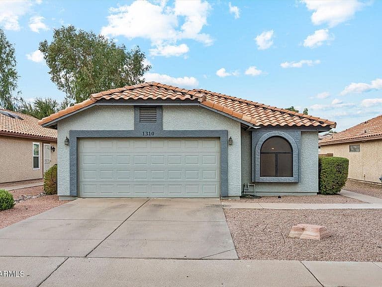1310 S PARKCREST Street photo 1