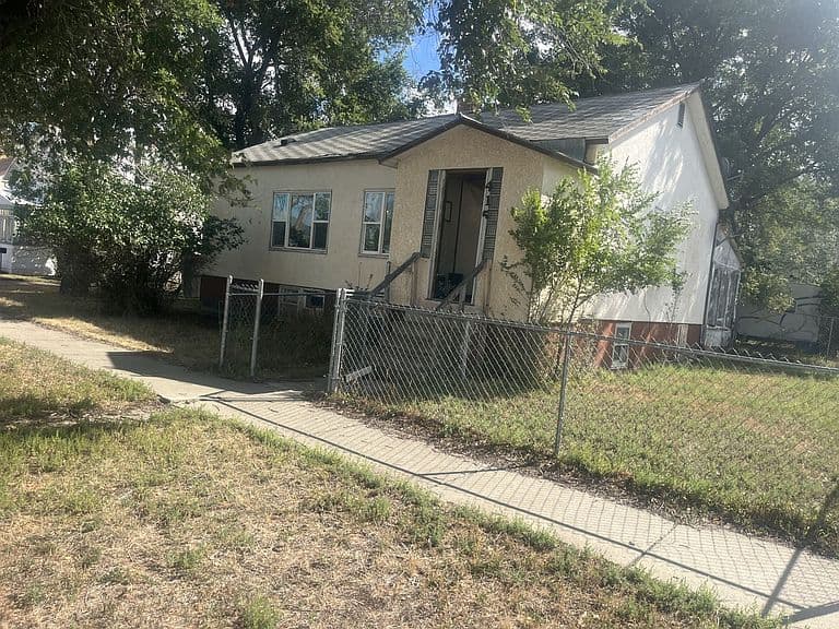 415 S Sargent Ave photo 1