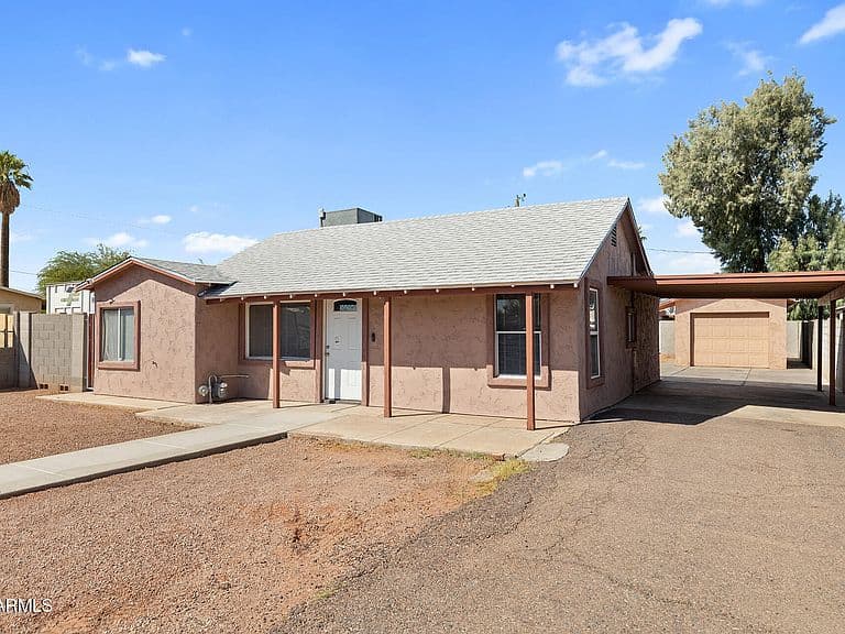 2920 W HOLLY Street photo 2