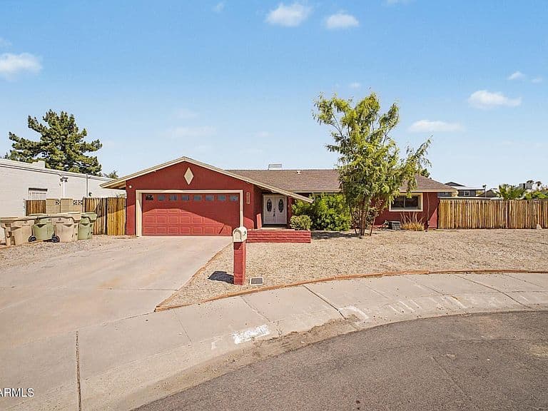4834 W KALER Circle photo 1