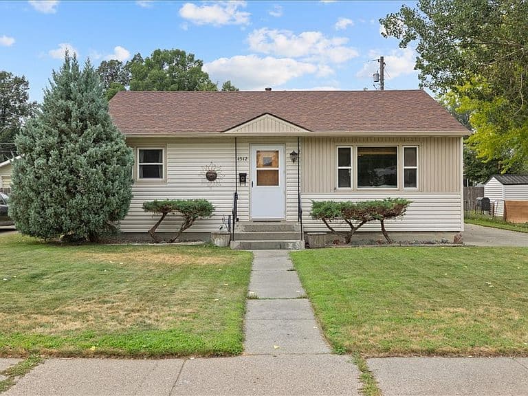 4542 Ryan Ave photo 1
