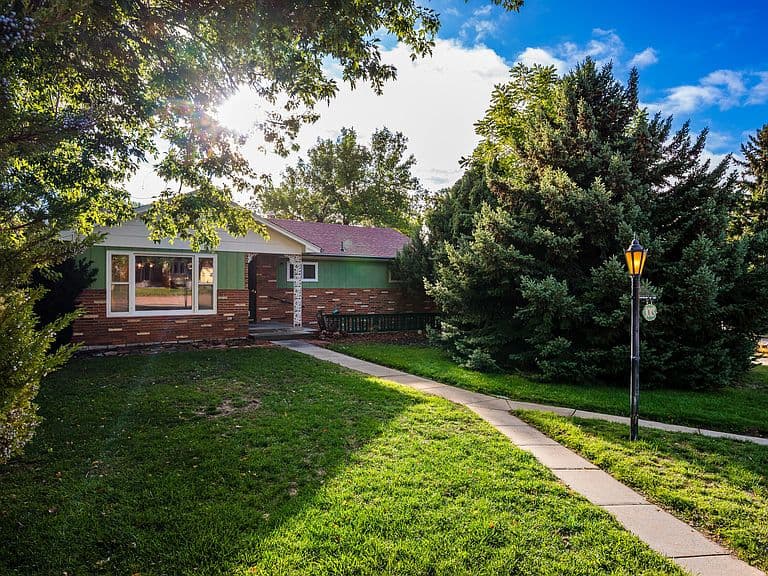 1013 N Carrington Ave photo 3