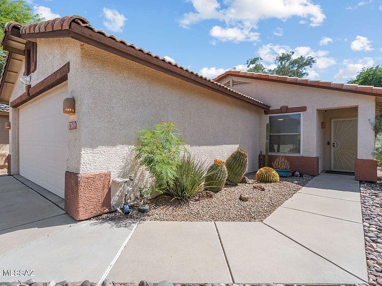 2349 S Avenida Arroyo Rincon photo 4