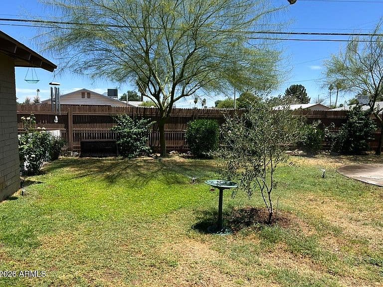 2301 W CHEERY LYNN Road photo 2