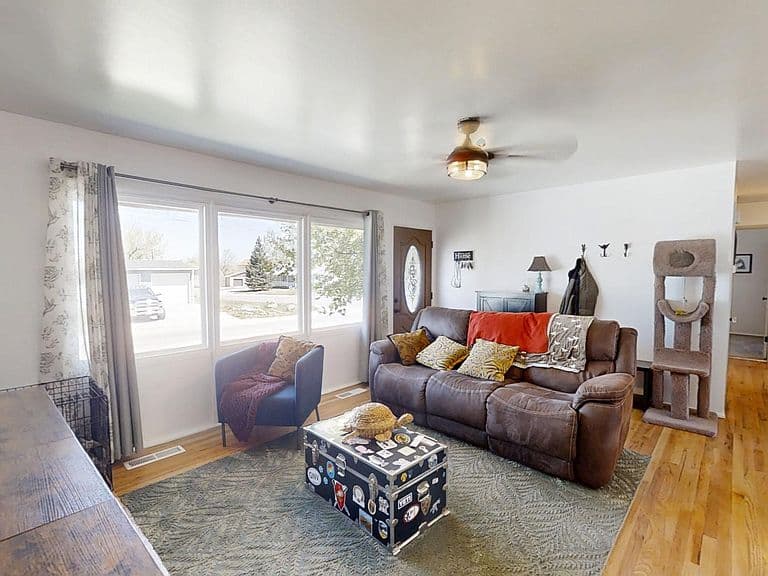 3101 Whitcomb Way photo 4