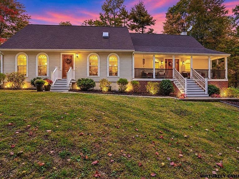 236 Middle Branch Road photo 1