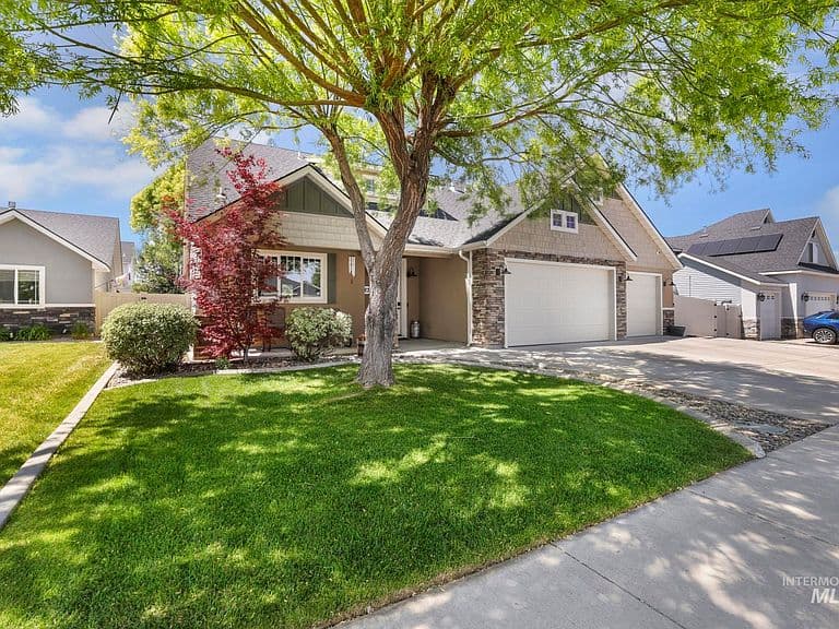 2083 Tendoy St photo 2