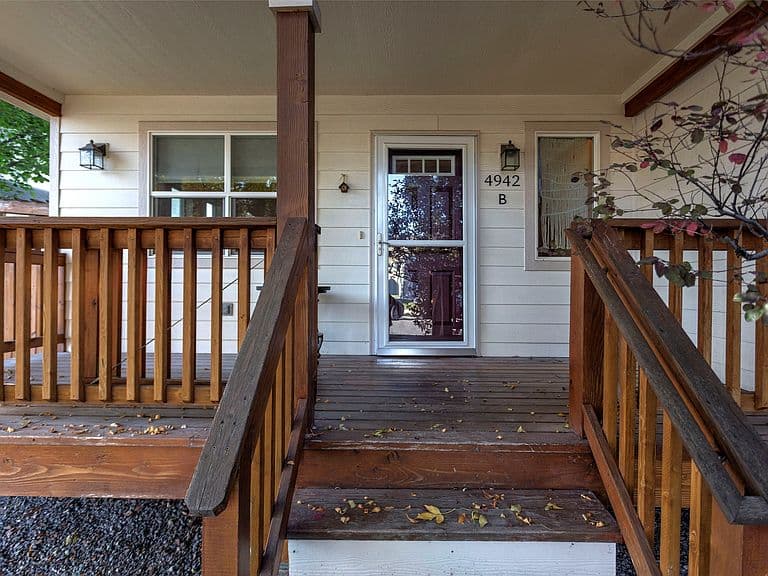 4942 Potter Park Loop Unit B photo 3