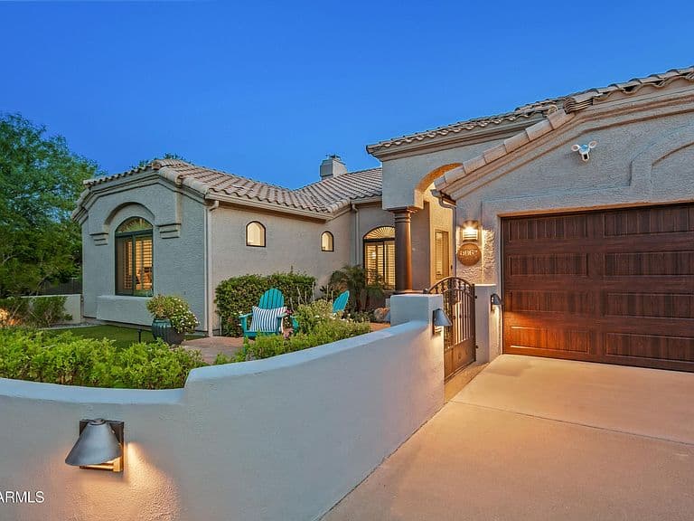 8667 E LARIAT Lane photo 5