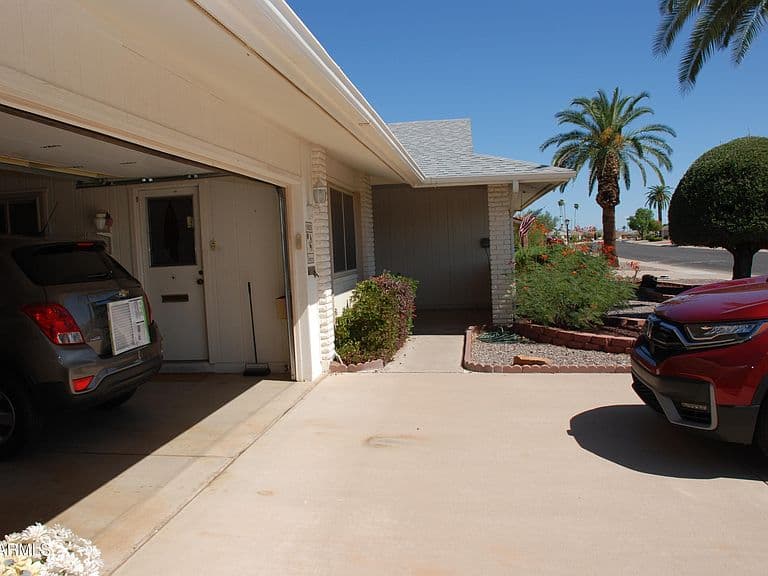10826 W MEADE Drive photo 3