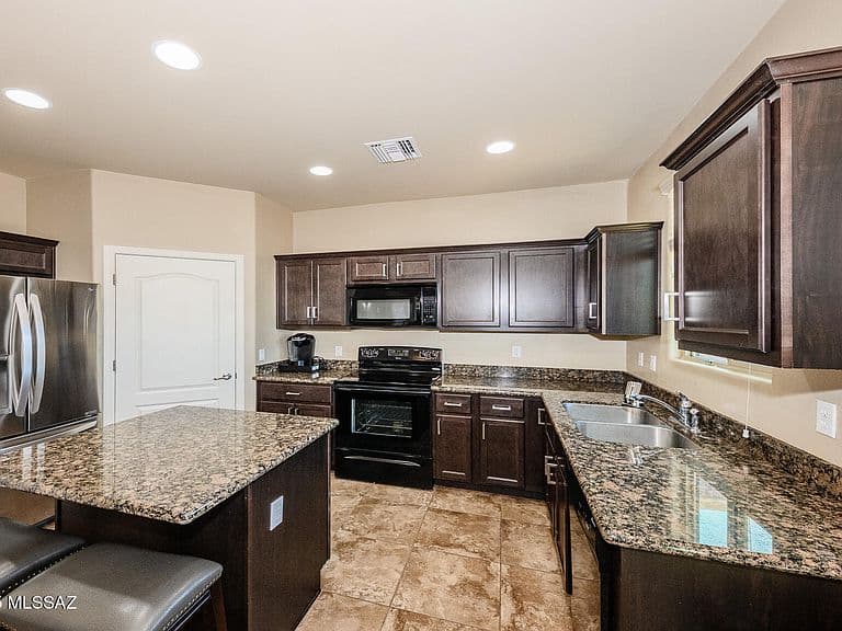 3830 E 3rd St #Street3101 photo 3