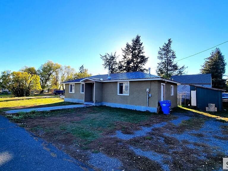 268 10th St photo 1