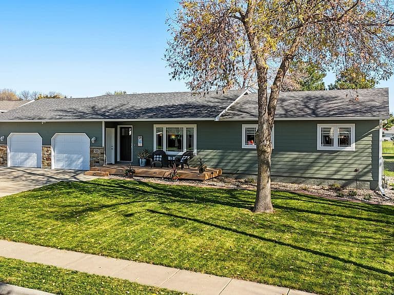 506 N Mundt Ave photo 1