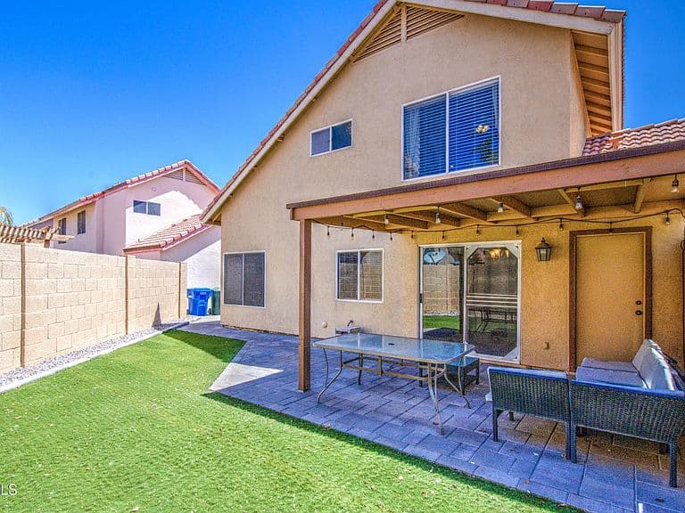 3826 E PARK Avenue photo 2