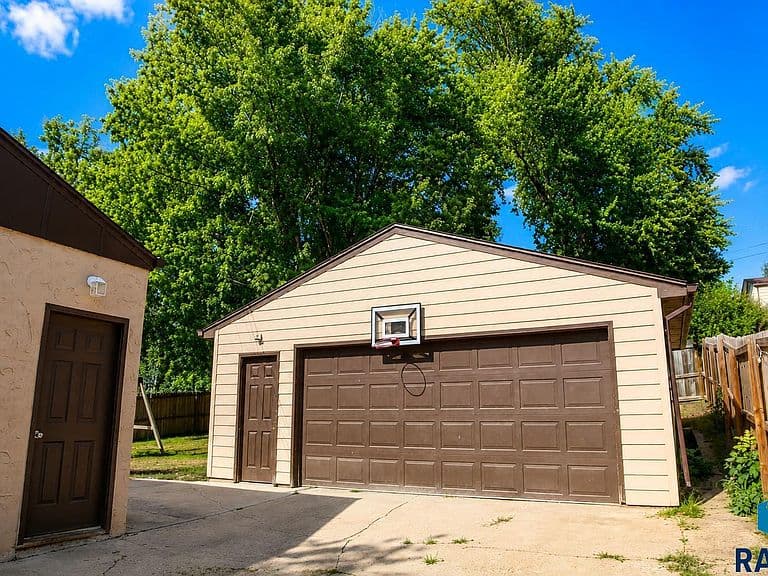 3504 E Claudette Dr photo 3
