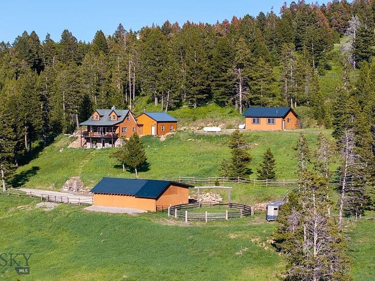 185 Peak Rd photo 4