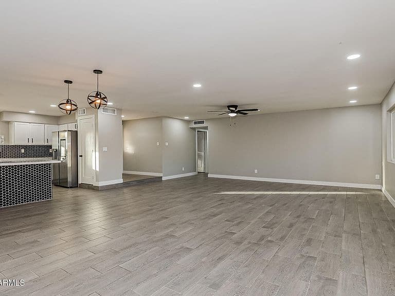 6645 S 40th Way photo 5